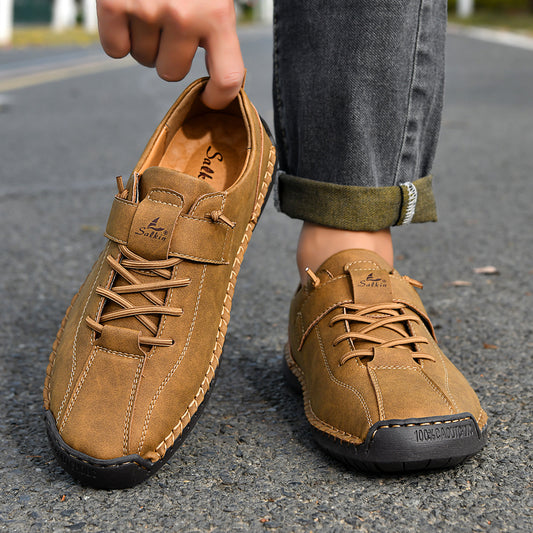 Large-size Mens Short Boots With Hand-stitched Detailing